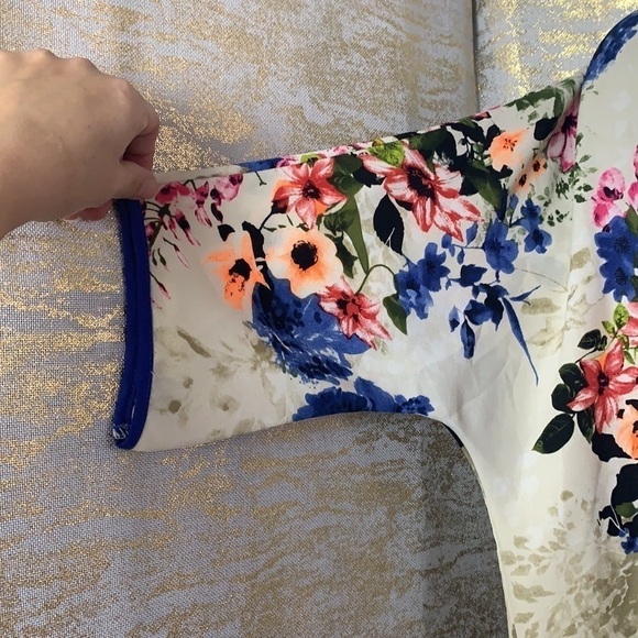 Bobeau Multicolour Floral Short Sleeves Strappy Back Relaxed Blouse Size M - Picture 5 of 14